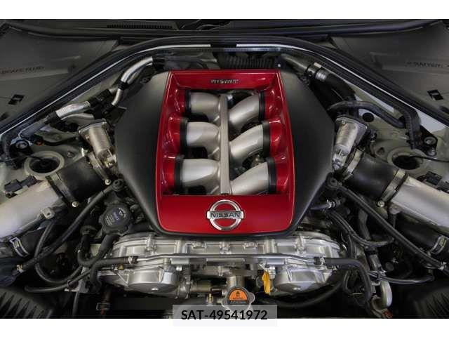 Nissan GT-R 2017-07 5997781-6