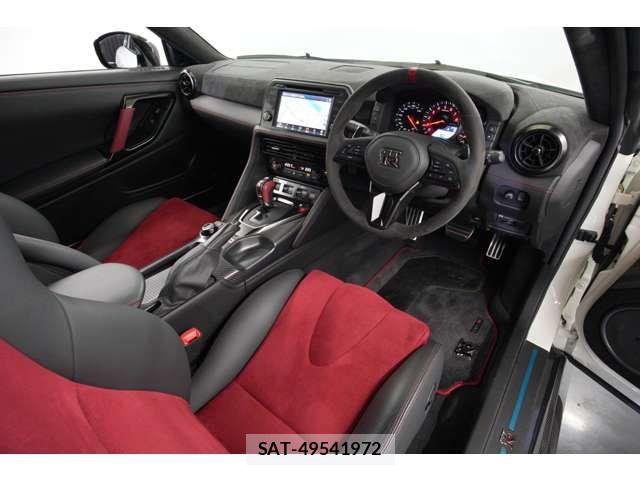 Nissan GT-R 2017-07 5997781-8