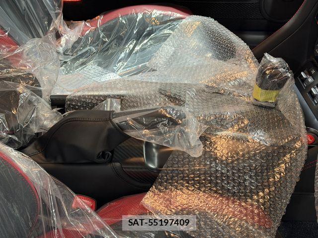 Nissan GT-R 2022-04 6612071-15