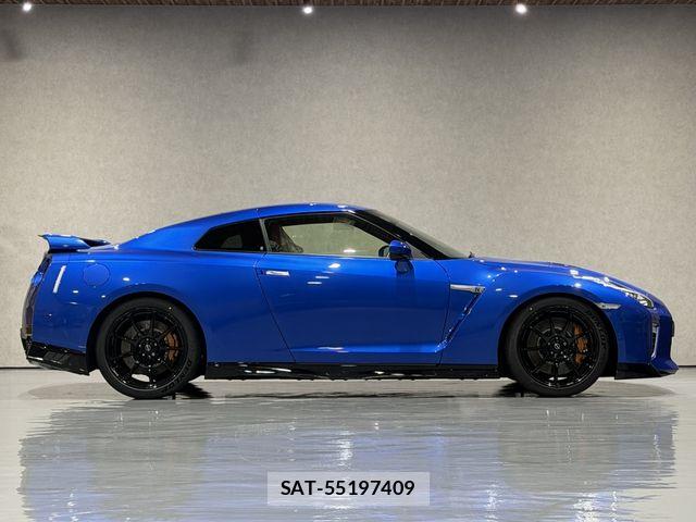 Nissan GT-R 2022-04 6612071-2