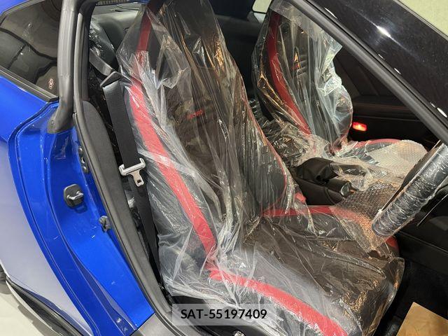 Nissan GT-R 2022-04 6612071-5