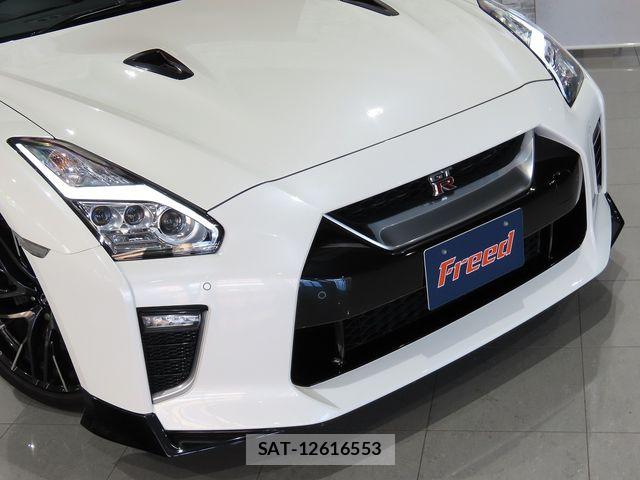 Nissan GT-R 2019-12 6815080-9