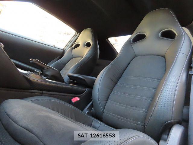 Nissan GT-R 2019-12 6815080-21