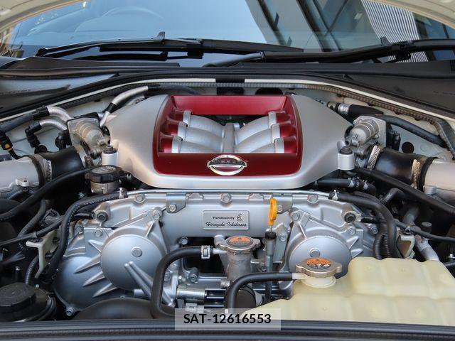 Nissan GT-R 2019-12 6815080-28