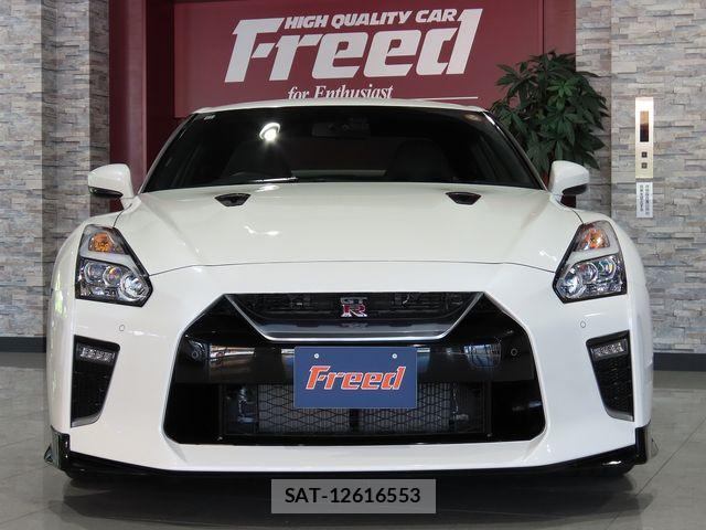 Nissan GT-R 2019-12 6815080-4