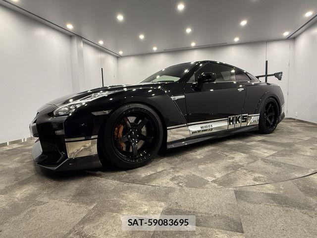 Nissan GT-R 2016-10 6905792-9