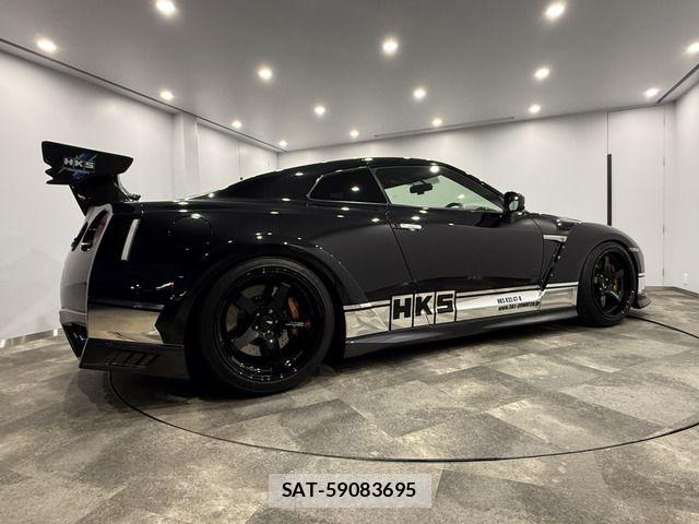 Nissan GT-R 2016-10 6905792-13