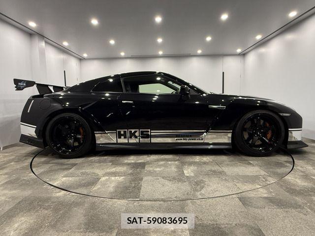 Nissan GT-R 2016-10 6905792-14