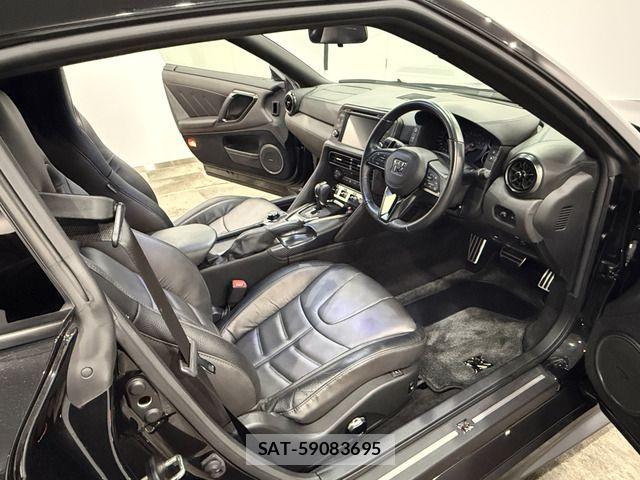 Nissan GT-R 2016-10 6905792-19