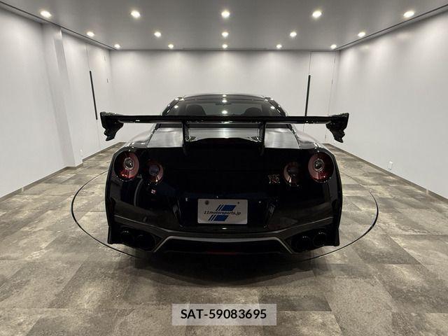 Nissan GT-R 2016-10 6905792-4
