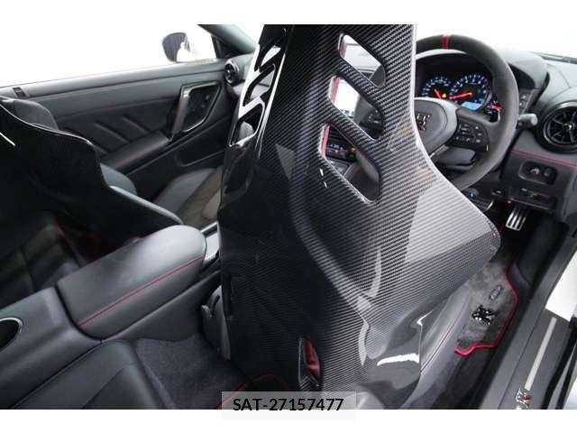 Nissan GT-R 2025-02 7219062-9