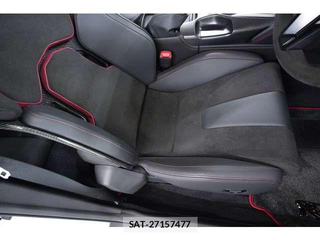 Nissan GT-R 2025-02 7219062-6