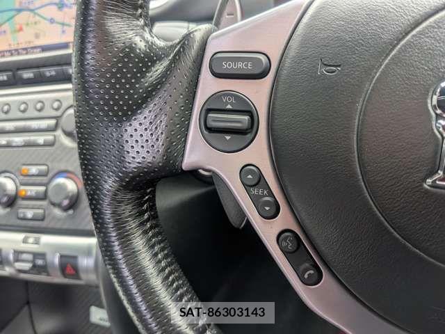 Nissan GT-R 2010-01 7219059-9