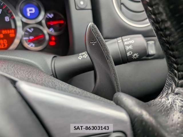 Nissan GT-R 2010-01 7219059-10