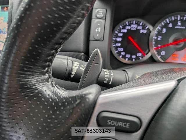 Nissan GT-R 2010-01 7219059-11