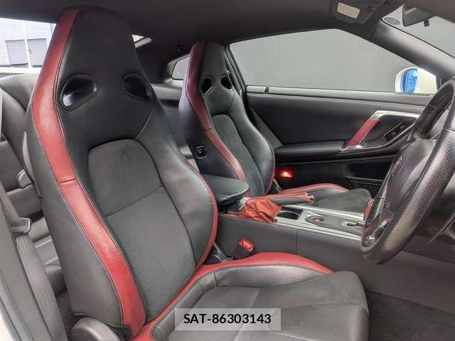Nissan GT-R 2010-01 7219059-15