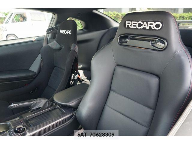 Nissan GT-R 2017-01 7219060-19