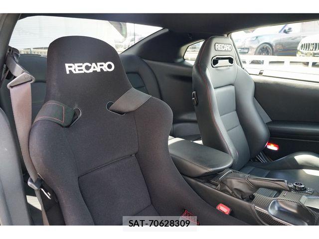 Nissan GT-R 2017-01 7219060-20