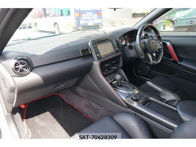 Nissan GT-R 2017-01 7219060-21
