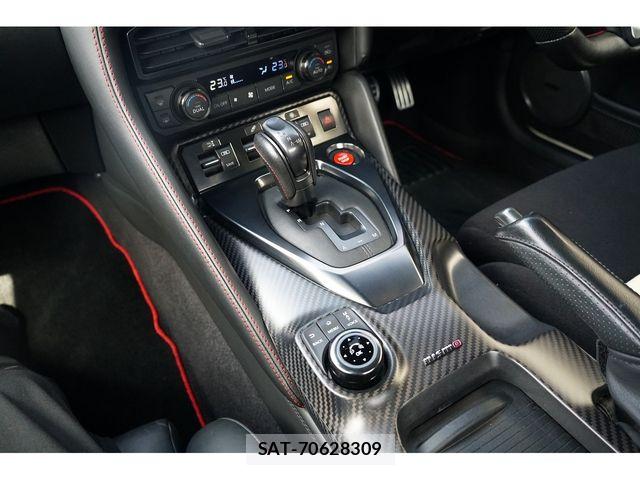 Nissan GT-R 2017-01 7219060-22