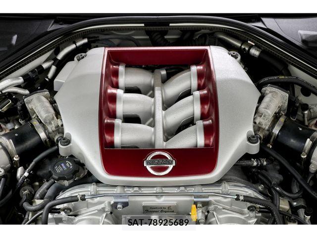 Nissan GT-R 2018-07 7327267-16
