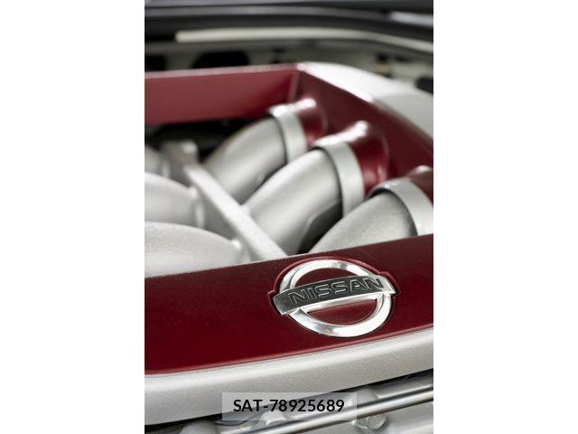 Nissan GT-R 2018-07 7327267-28