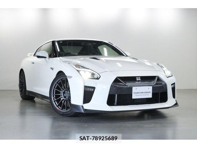 Nissan GT-R 2018-07 7327267-2