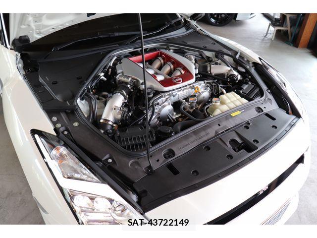 Nissan GT-R 2025-09 7327265-9