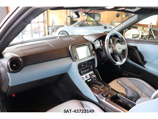 Nissan GT-R 2025-09 7327265-10