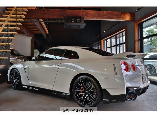 Nissan GT-R 2025-09 7327265-3