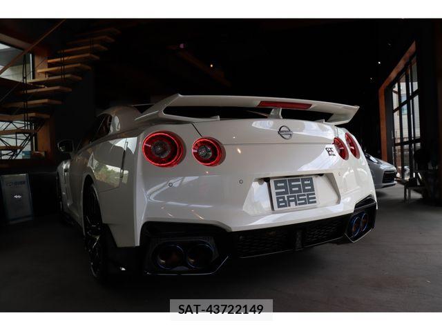Nissan GT-R 2025-09 7327265-7