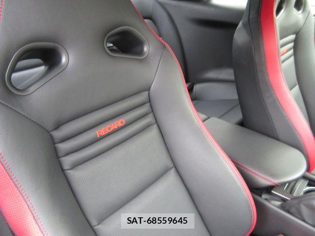 Nissan GT-R 2020-01 7357914-9