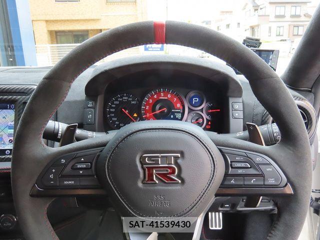 Nissan GT-R 2016-12 7508753-9