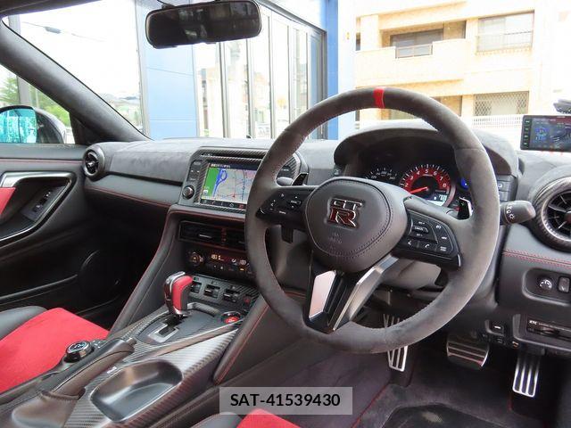 Nissan GT-R 2016-12 7508753-1
