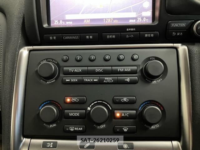 Nissan GT-R 2008-11 7616783-17