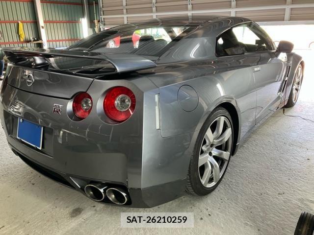 Nissan GT-R 2008-11 7616783-4