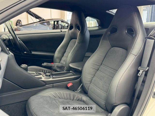 Nissan GT-R 2020-03 8035750-10