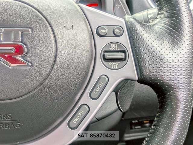 Nissan GT-R 2009-03 8073871-11