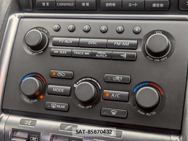 Nissan GT-R 2009-03 8073871-12
