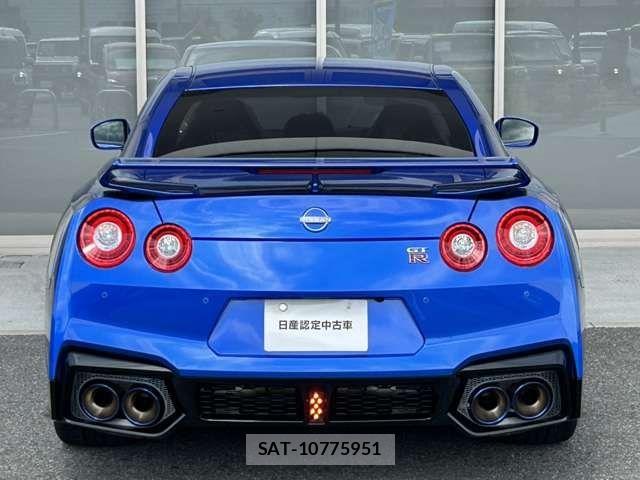 Nissan GT-R 2026-07 8099349-3
