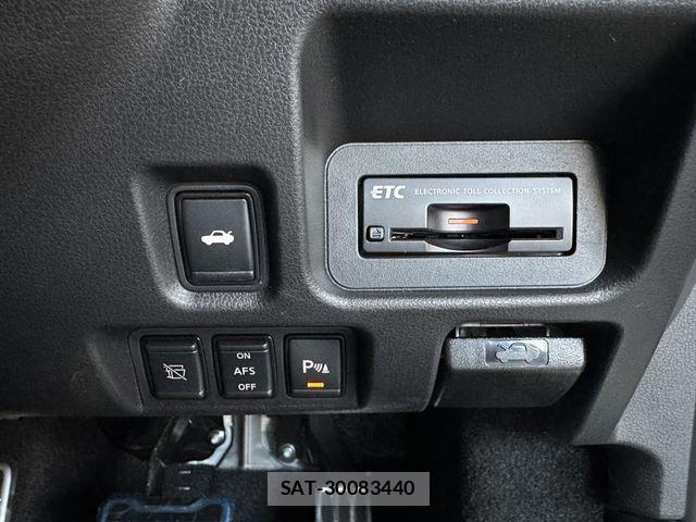 Nissan GT-R 2022-07 8245283-10