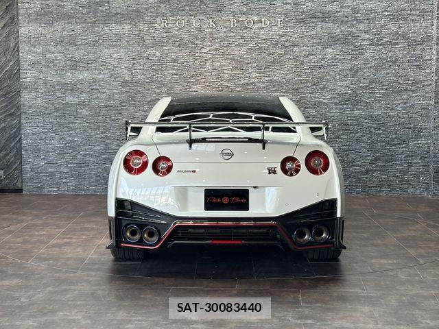 Nissan GT-R 2022-07 8245283-23