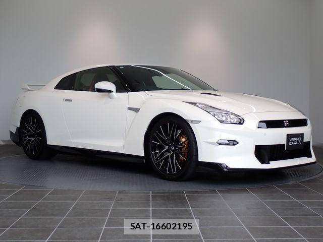 Nissan GT-R 2023-11 8314618-0