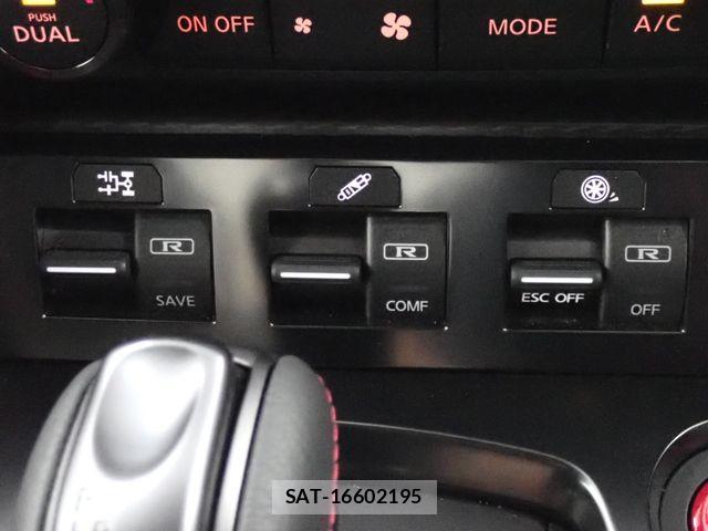 Nissan GT-R 2023-11 8314618-16
