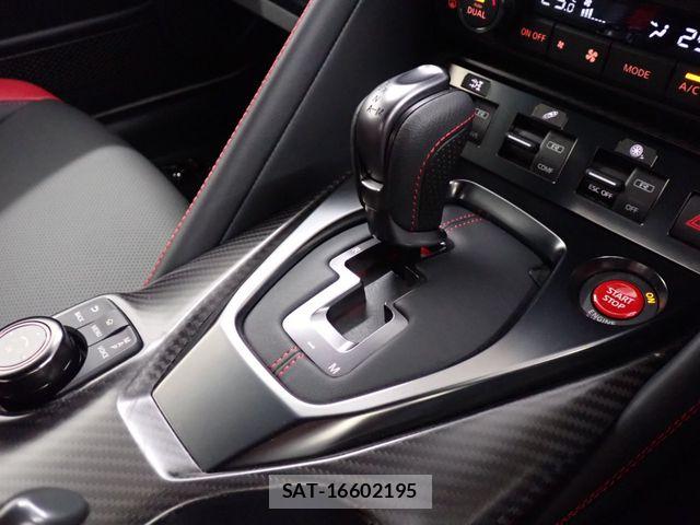 Nissan GT-R 2023-11 8314618-17