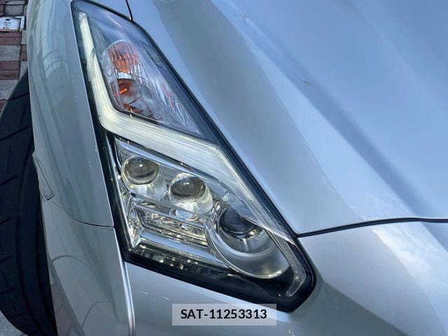 Nissan GT-R 2017-04 8335972-10