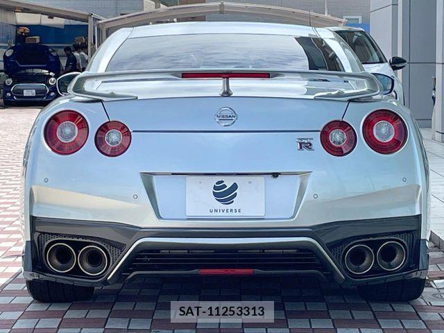 Nissan GT-R 2017-04 8335972-13
