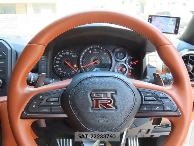 Nissan GT-R 2025-06 8354571-10