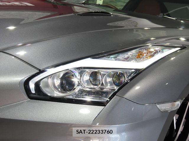 Nissan GT-R 2025-06 8354571-5