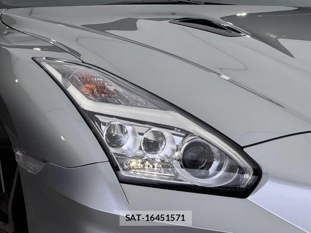 Nissan GT-R 2024-12 8525028-24